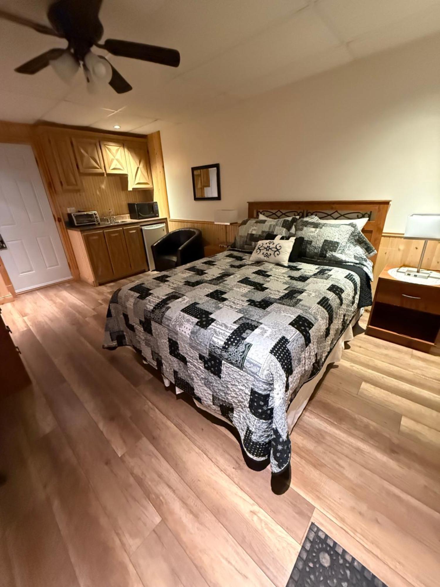 Hotel Sous La Croix 152725 Tadoussac Luaran gambar